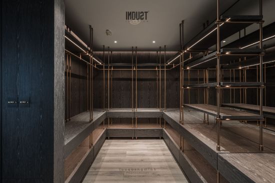 EMPIRE CITY - DESIGN BY INDUST